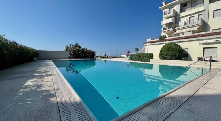 Rental apartment with terrace & pool | Next to the beach | Pet-friendly — photo 5