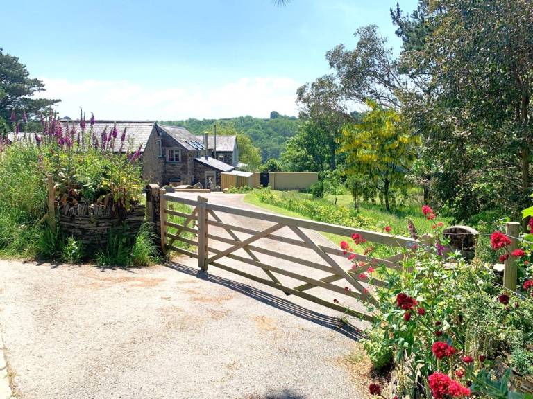 Fully equipped charming cottage with barbecue & yard | Dogs allowed in Newquay