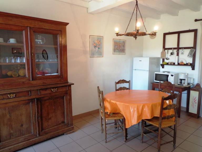 Nice gite with terrace, BBQ & garden | Pet-friendly — photo 3