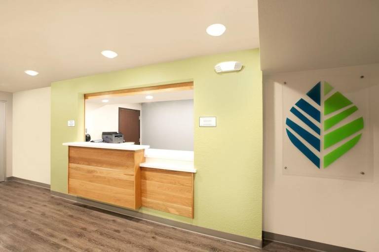 WoodSpring Suites Dallas Plano Central Legacy Drive — photo 4