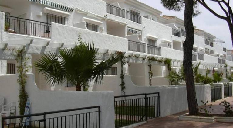 Rental apartment with pool | Close to the beach | Dogs allowed — photo 4