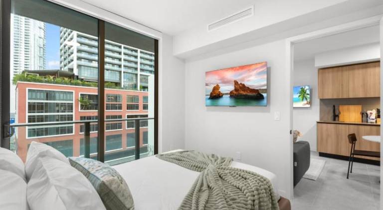 Perfect Miami Base Location Comfort — photo 2