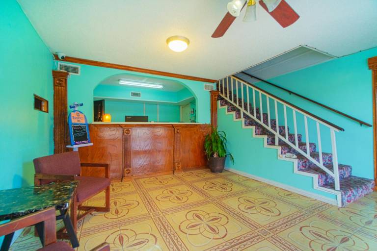 Regency Inn Three Rivers I-37 — photo 4