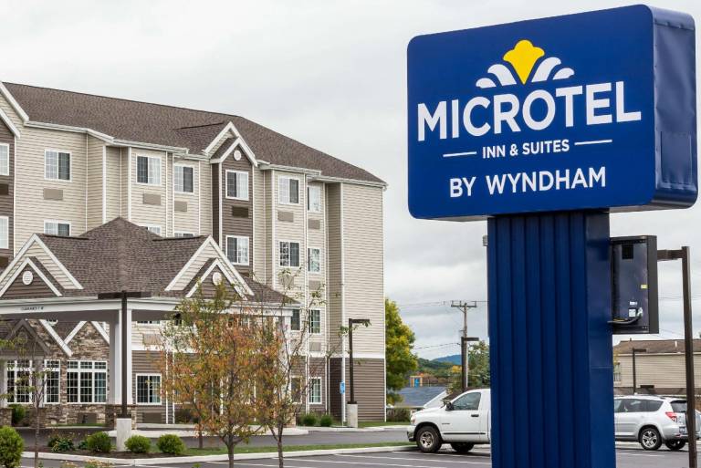 Microtel Inn & Suites by Wyndham Altoona in Altoona, PA