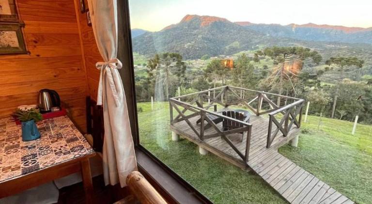 Chales incriveis com banheira de hidromassagem e vista encantadora — photo 4