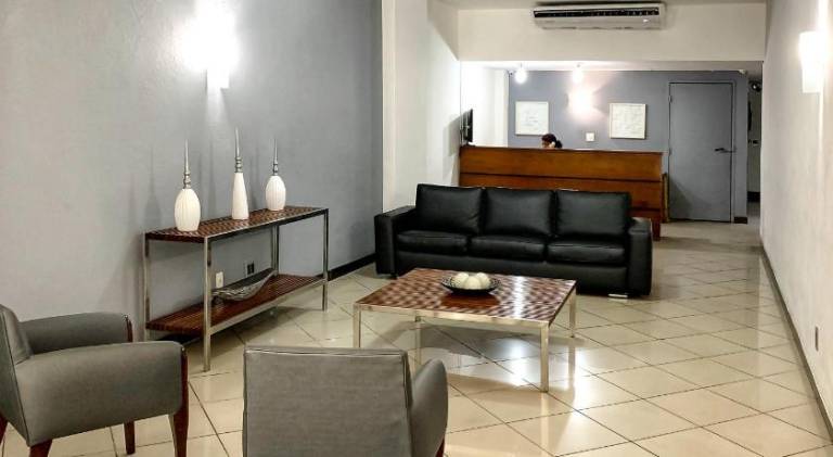 Spacious apartment with pool | Near Fort Copacabana | Beach nearby | Pets are welcome — photo 5
