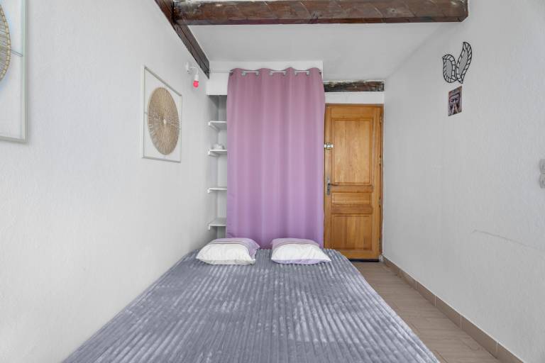 Cabanon "Jeux de boules 3" with Sea View — photo 3