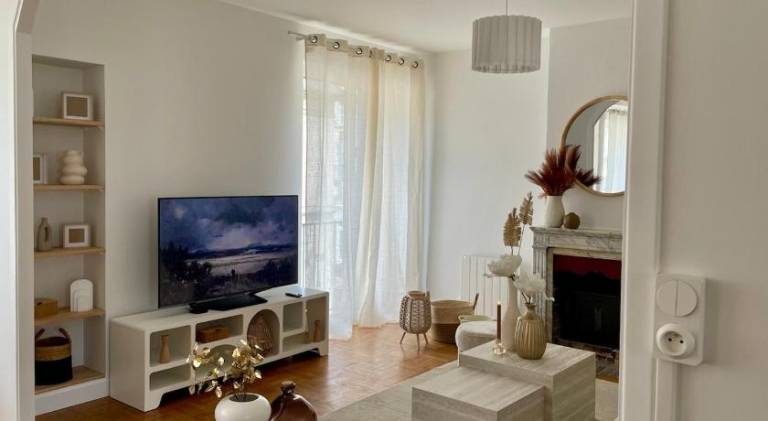 Rental apartment with 1 room for 8 persons in Compiègne