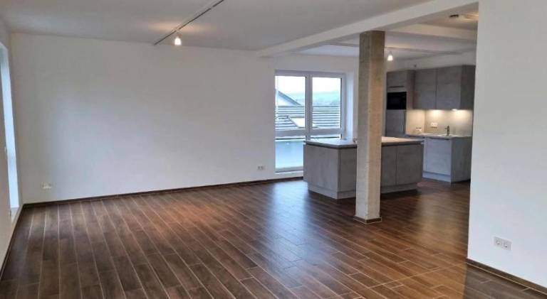 Rental apartment with 2 rooms for 5 persons in Trier
