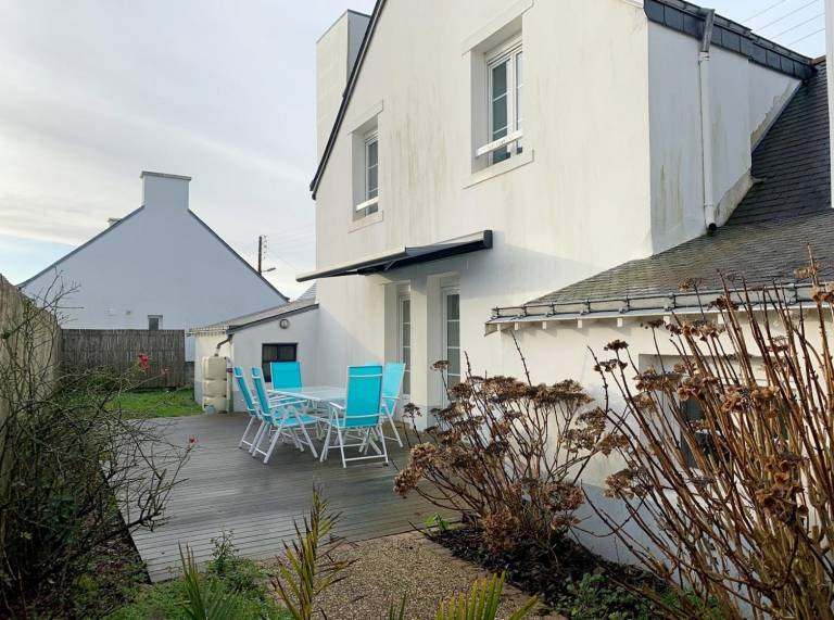 Gite with patio & garden — photo 3