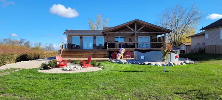 Cabin  Oak Point
