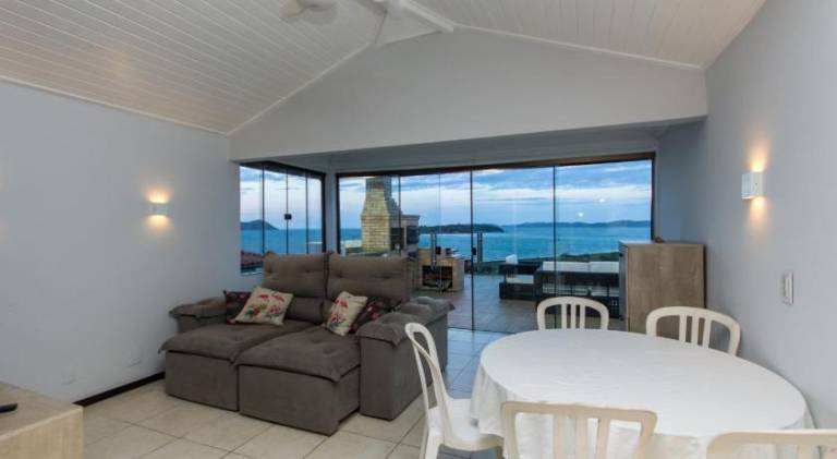 Vacation home with pool | Pets are welcome — photo 2