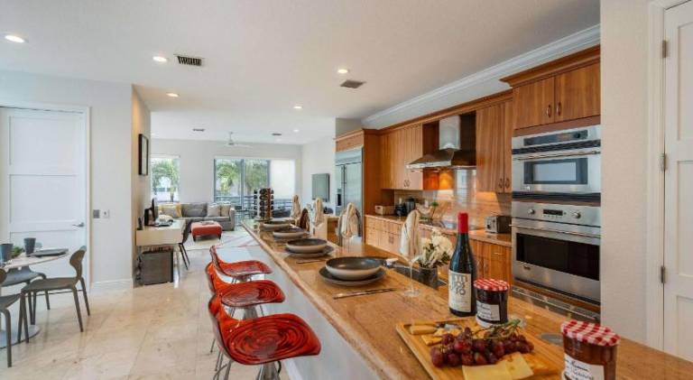 House with pool | Near Las Olas Boulevard — photo 5