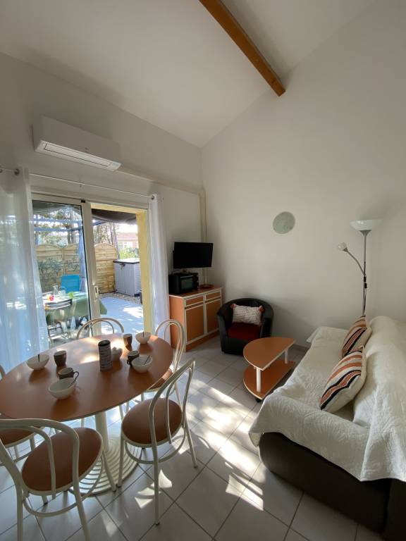 Wonderful rental apartment with terrace, garden & grill | Pet-friendly — photo 4