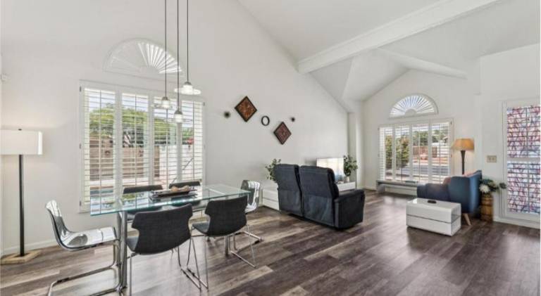 Vacation home with private pool & barbeque — photo 3