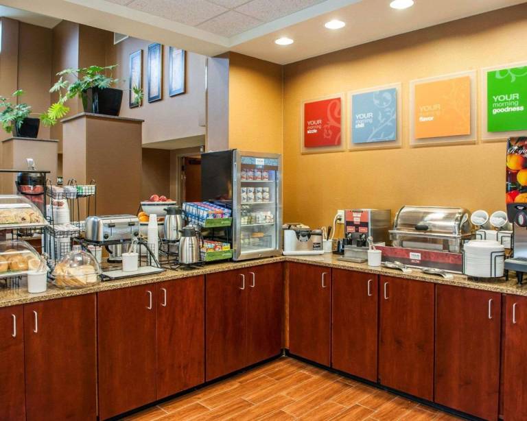 Comfort Inn Bloomington near University — photo 4