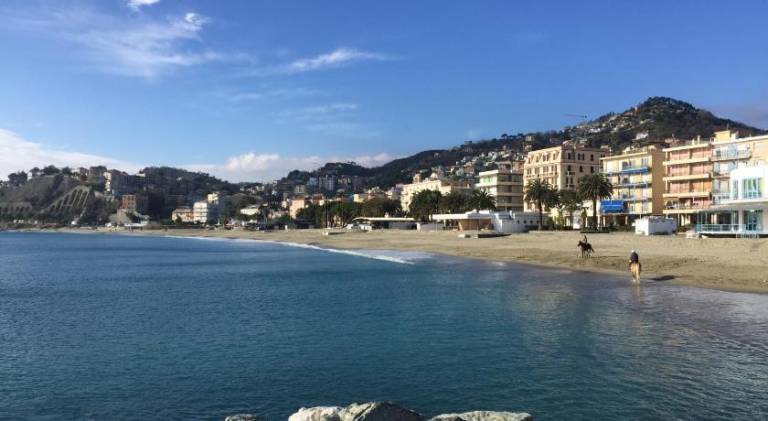 Lovely holiday apartment | Beach nearby | Pet-friendly in Celle Ligure