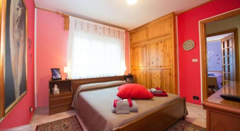 Elegant Apartment near Villa-nabian with Shared Pool in Verres