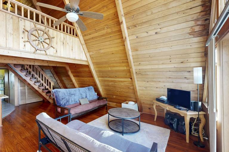 Cabin Lincoln City