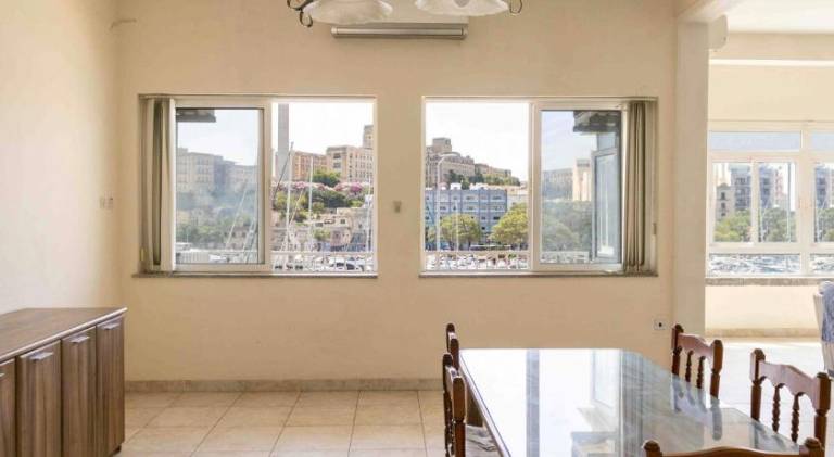Apartment with 4 rooms for 9 persons — photo 3
