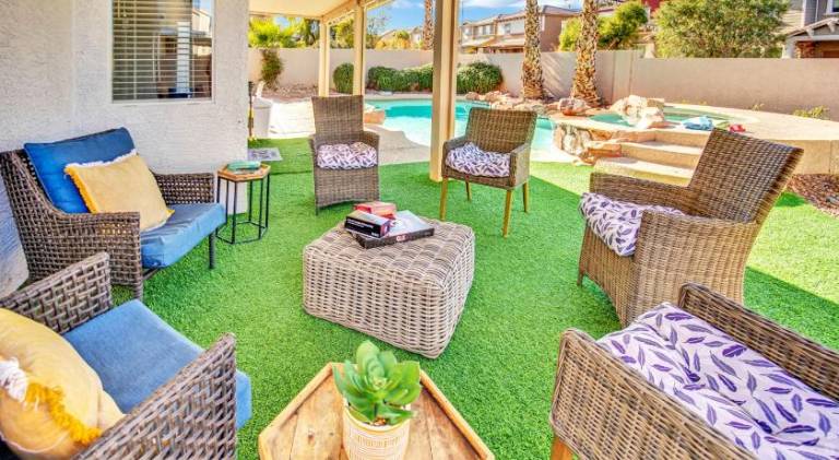 Vacation home with pool & hot tub | Good for workation — photo 3