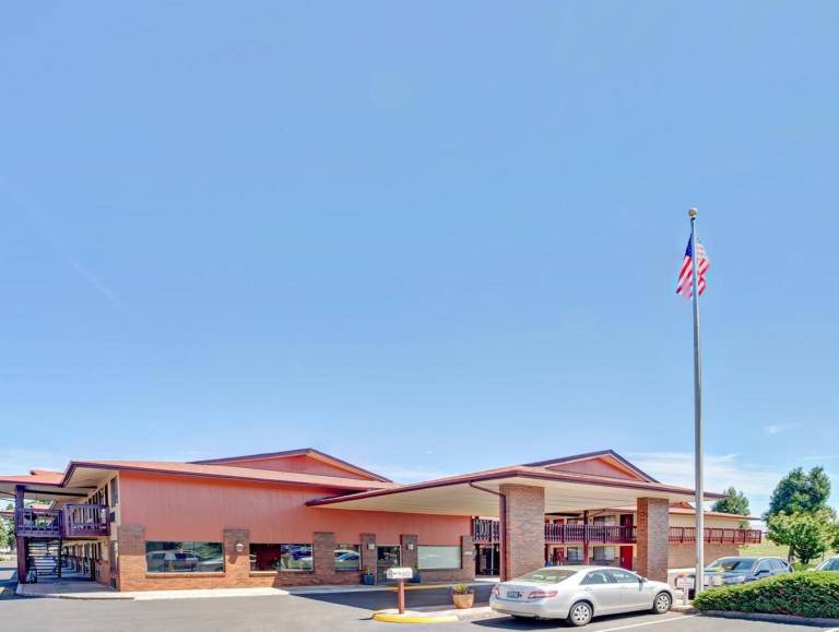 Super 8 by Wyndham Albany/Corvallis — photo 3