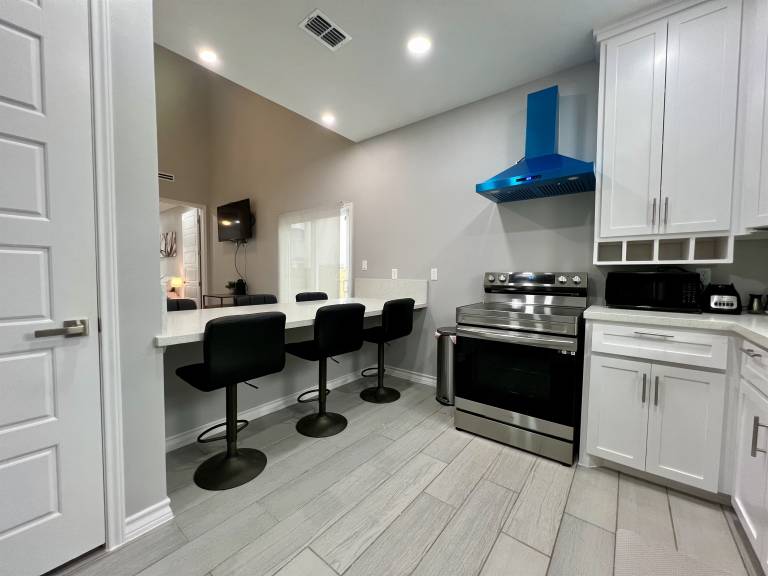 Miramar - 3 - Fresh & Stylish 3BD/3BA - WiFi — photo 3