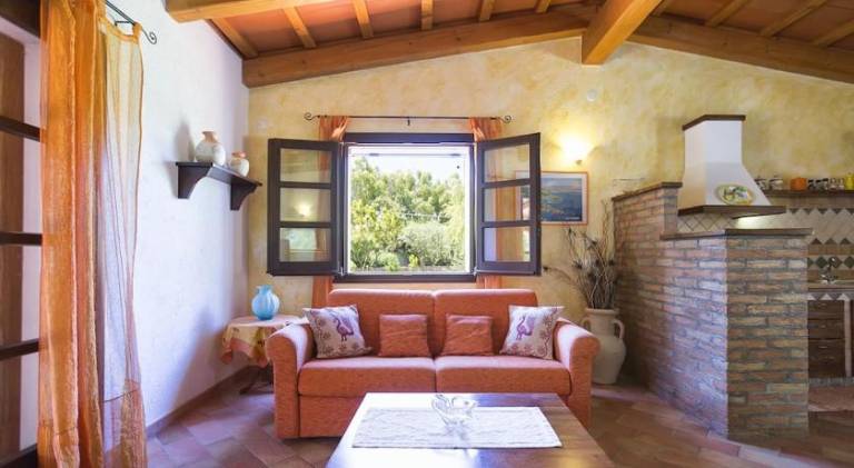 Villa with 2 rooms for 6 persons — photo 2