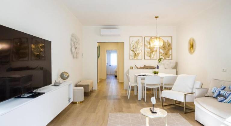 Holiday apartment with 2 rooms for 6 persons — photo 2