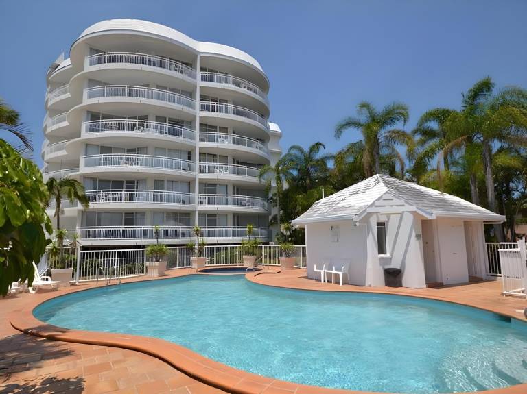 Serviced apartment Runaway Bay