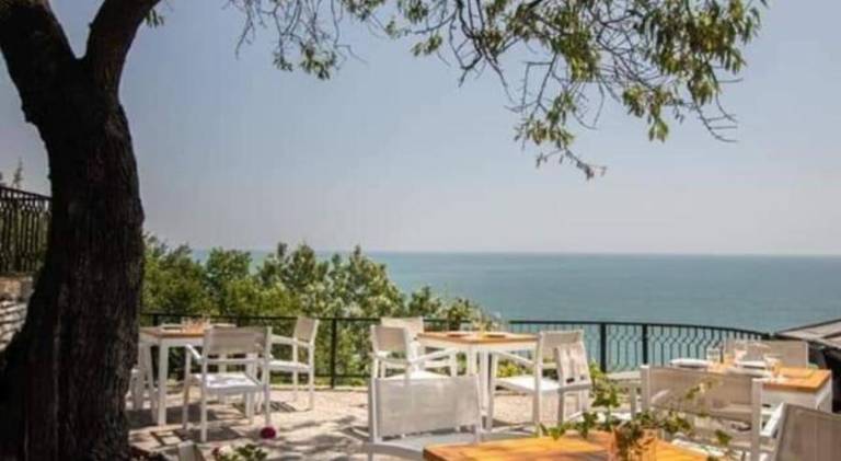 Bunaglows Panoramic Beach Village in Balchik