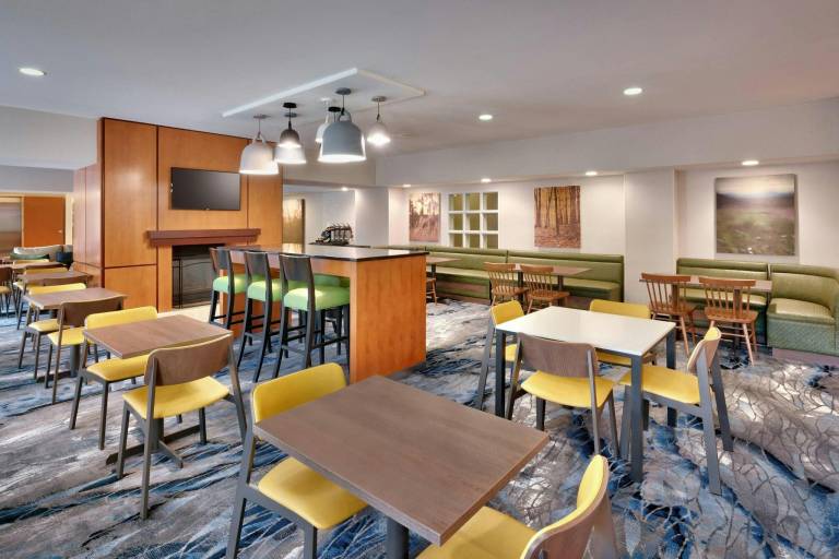 Fairfield by Marriott Inn & Suites Seattle Bellevue/Redmond — photo 4