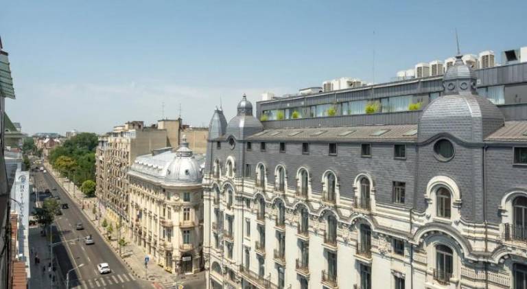 Trendy 2BR on Regina Elisabeta - Balcony with Cismigiu Park Views — photo 3