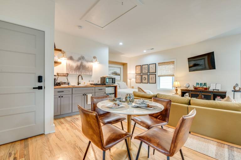 WFH Friendly Studio 5 Mi to Downtown Atlanta