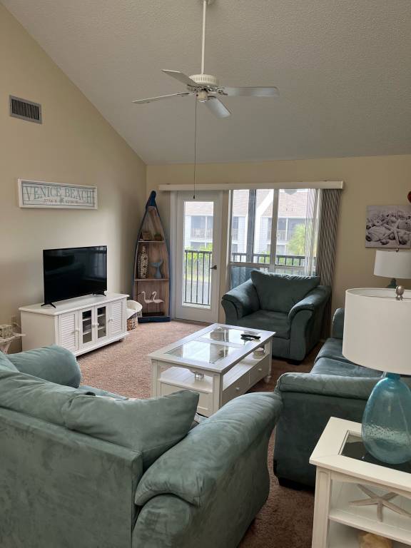 Condo  Englewood