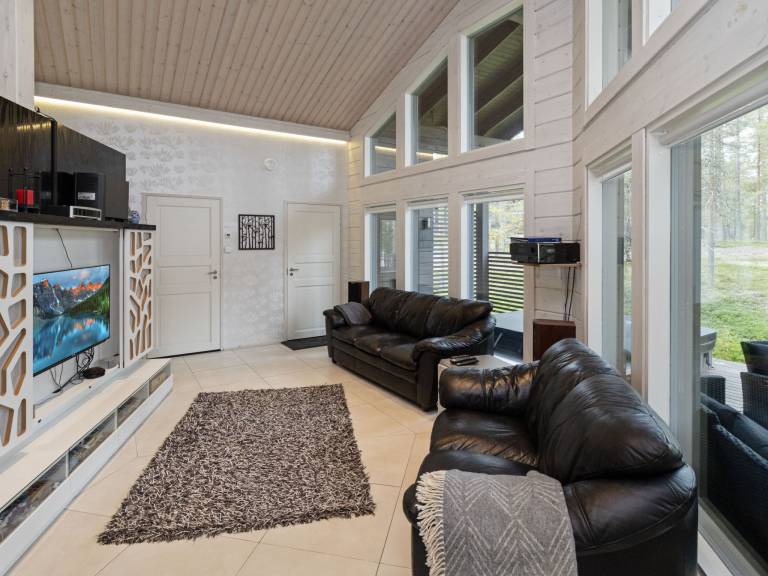 Vacation home with sauna — photo 5