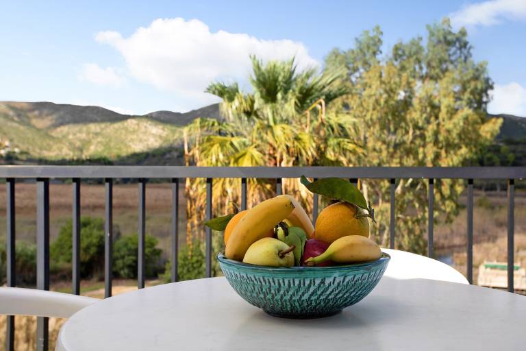 Apartment "Dolphin Apartment Sea View 12" with Private Balcony, Shared Garden & Wi-Fi — photo 4