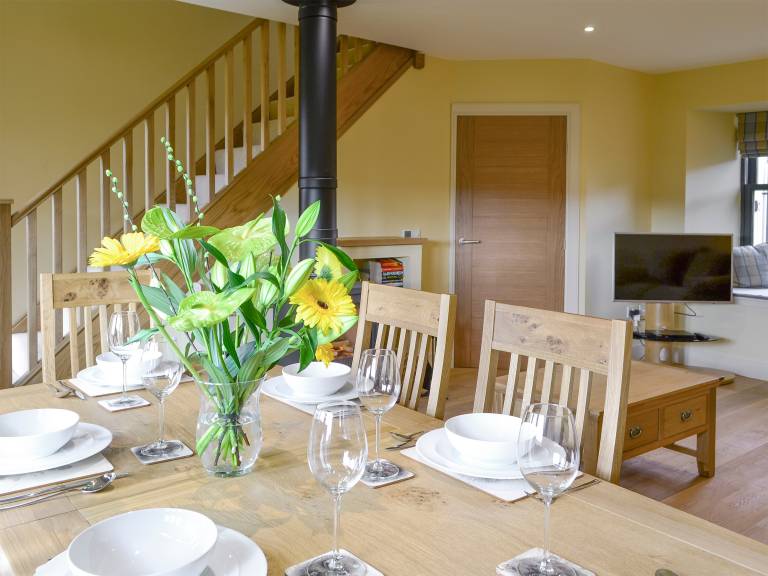 Child-friendly cottage with yard | Pet-friendly — photo 4