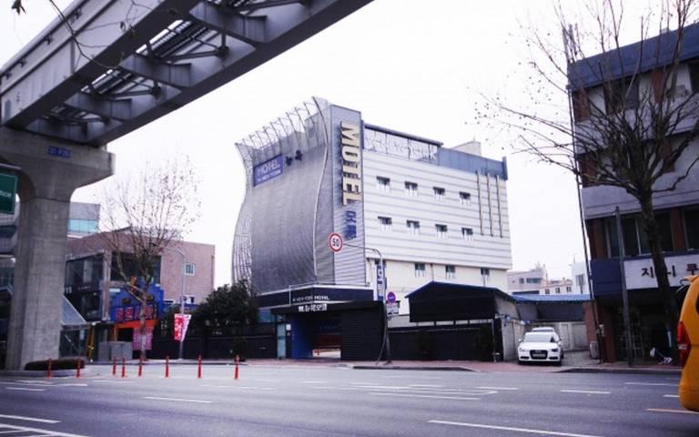 Daegu Icheondong W New York