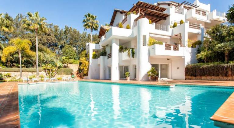 Hanami Alcazaba Beach Penthouse in Estepona