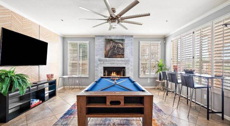 325 m&sup2; Ferienhaus