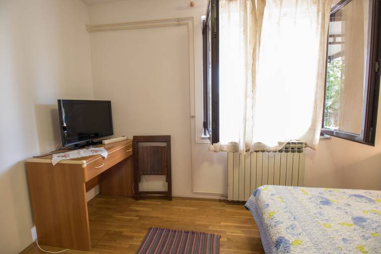 Beautiful rental apartment with garden, BBQ & patio | Garden view | Pets allowed in Opatija