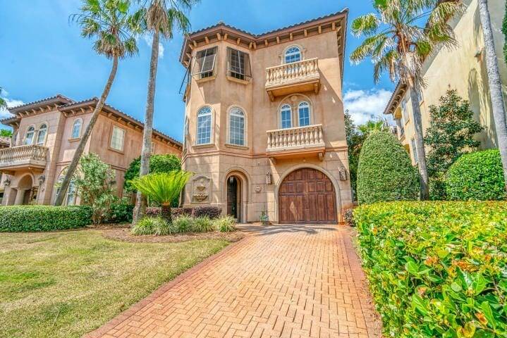 House Miramar Beach