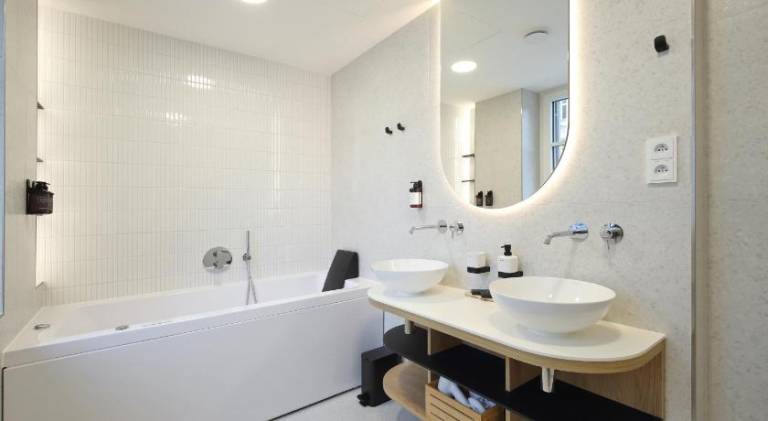 80 m&sup2; Apartment mit Hotelservice