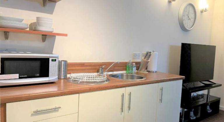 Charming apartment | Near Manchester Town Hall | Good for workation | Pet-friendly — photo 5