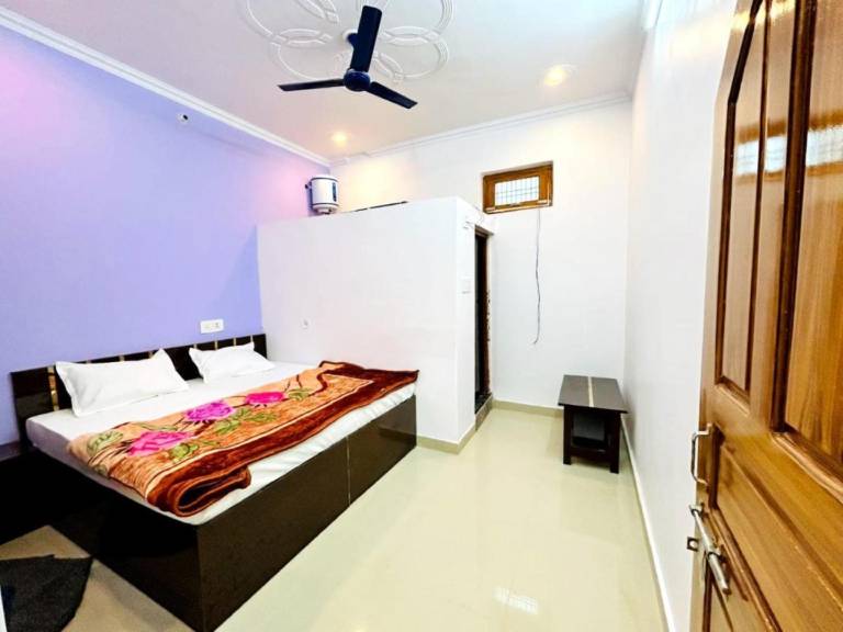Hotel Jyoti stay inn (Ajodhya, up) in Ayodhya