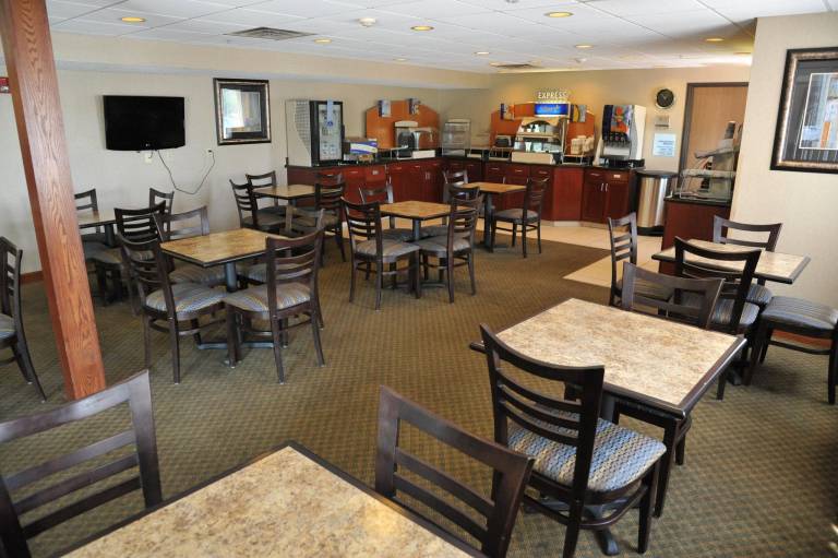 Wingate by Wyndham Ashland — photo 2