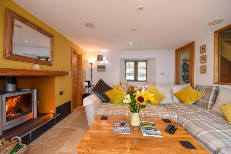 Fully equipped charming cottage | Water view | Pet-friendly — photo 2