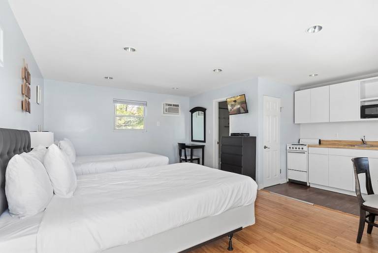 Motel  Hampton Bays