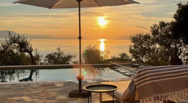 Rental apartment with private pool, garden & patio | Perfect for remote work | Dogs allowed — photo 2